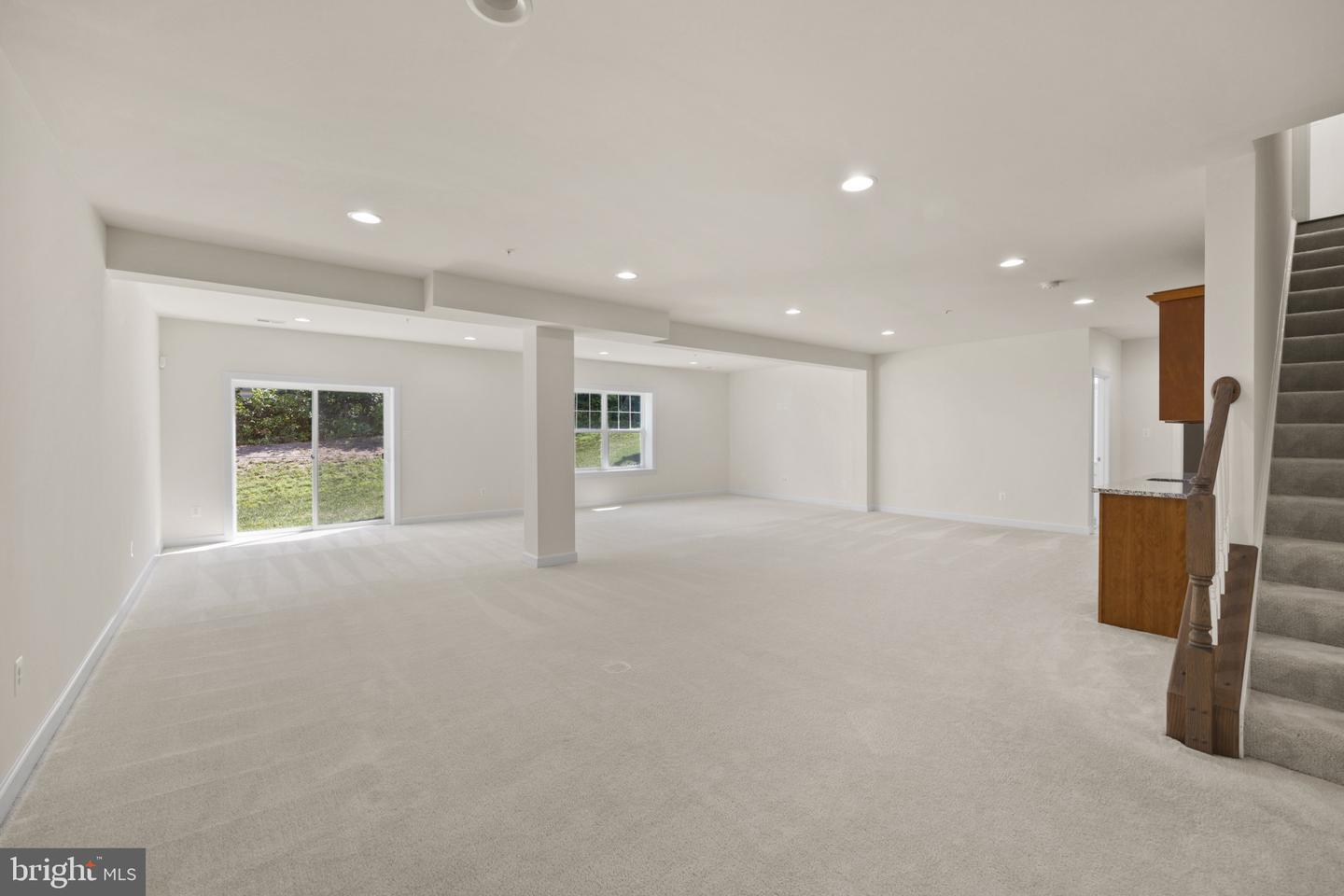 151 Moore Rd