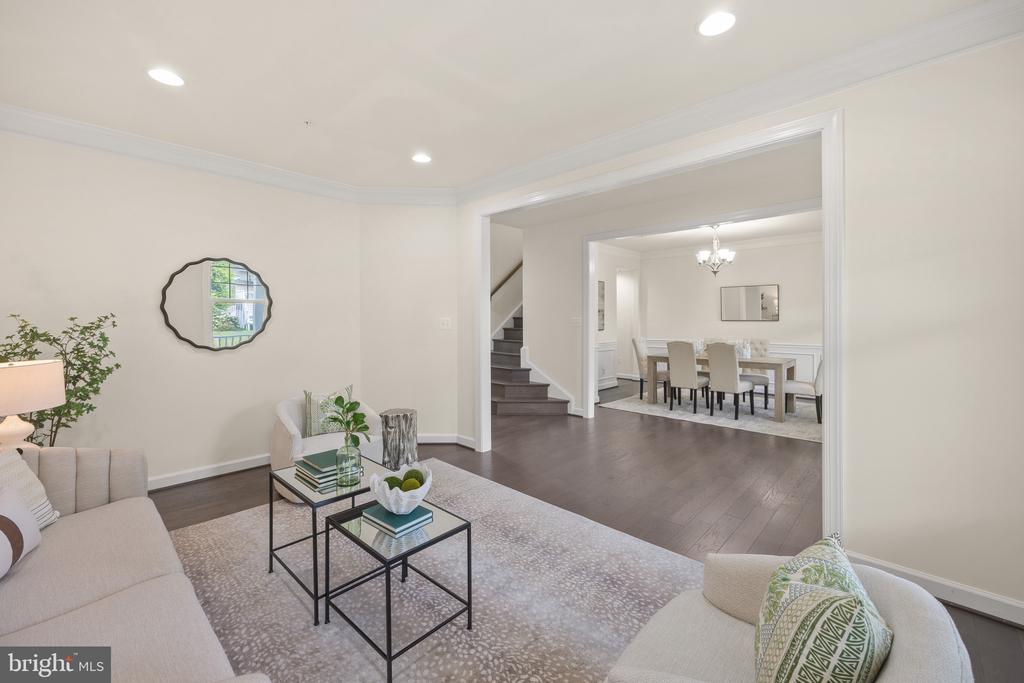 151 Moore Rd