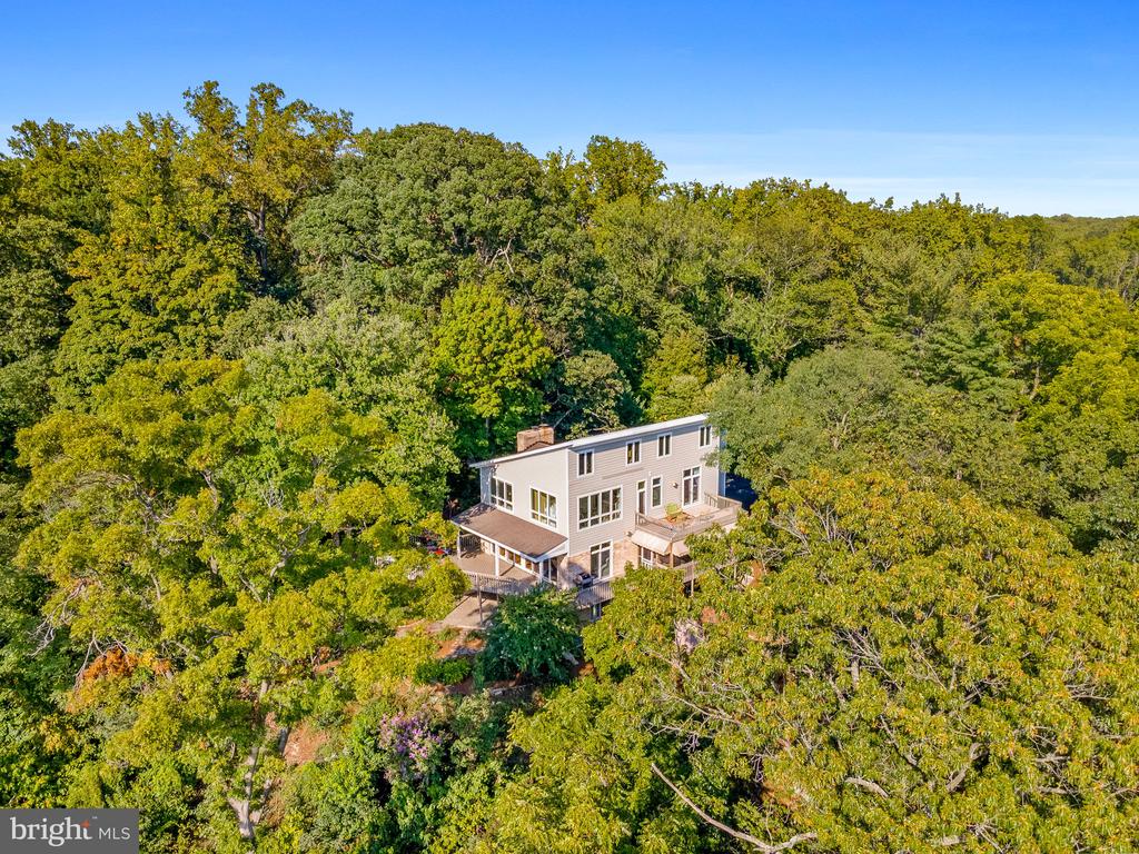 1230 Cavalier Rd
