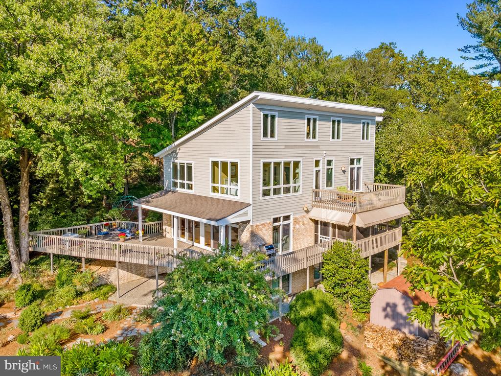 1230 Cavalier Rd