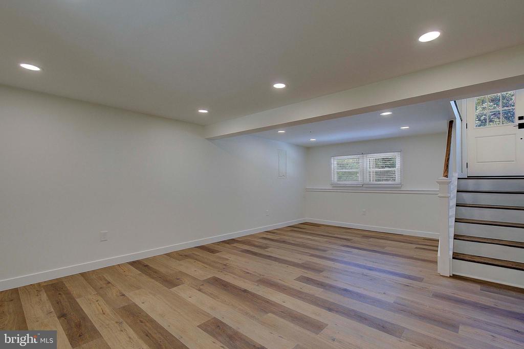 1273 Pine Hill Dr