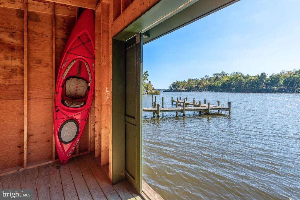 29 Homeport Dr