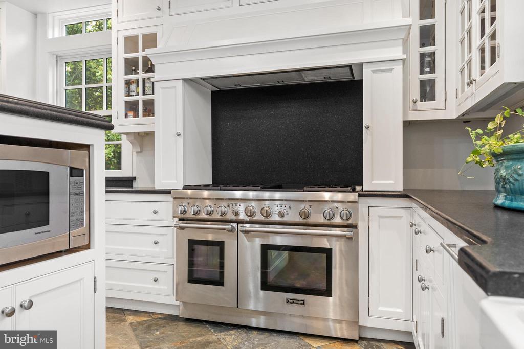 29 Homeport Dr