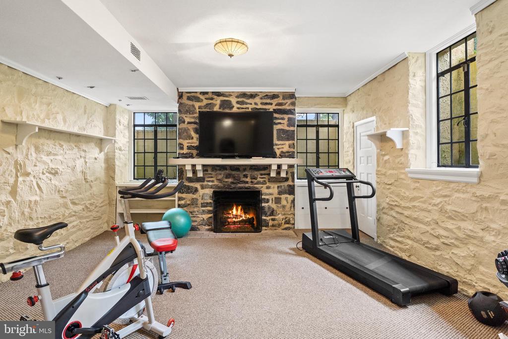 29 Homeport Dr