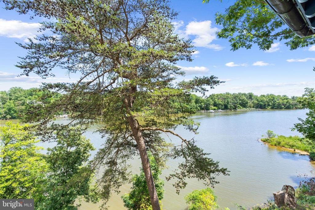 29 Homeport Dr