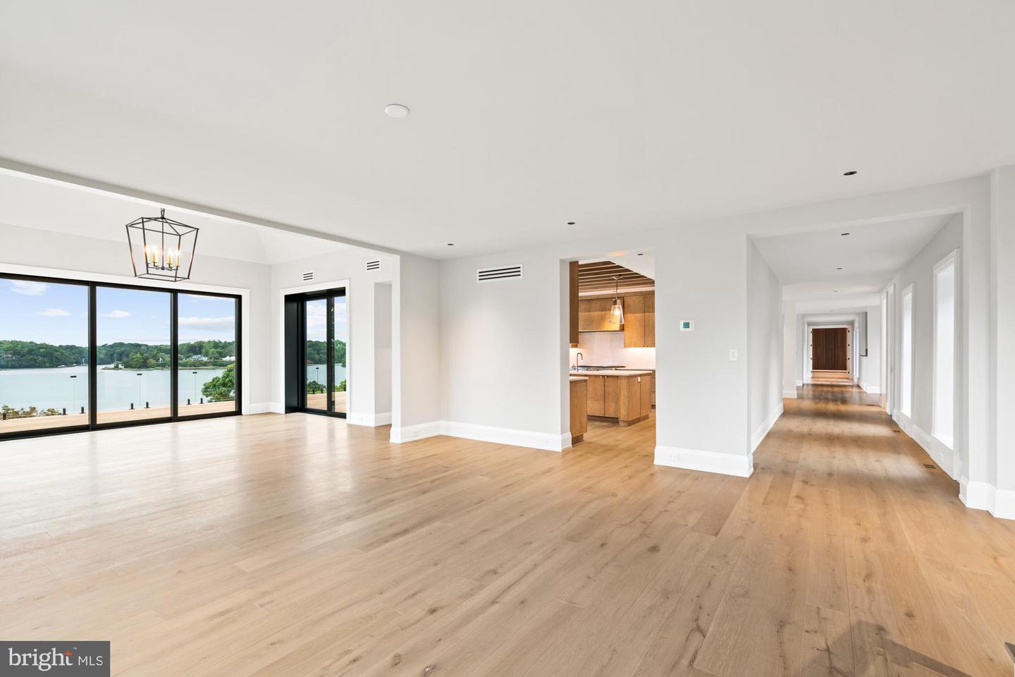 205 Winchester Beach Dr