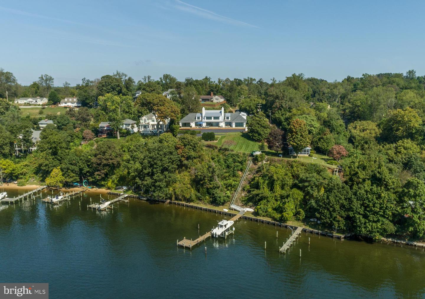 205 Winchester Beach Dr
