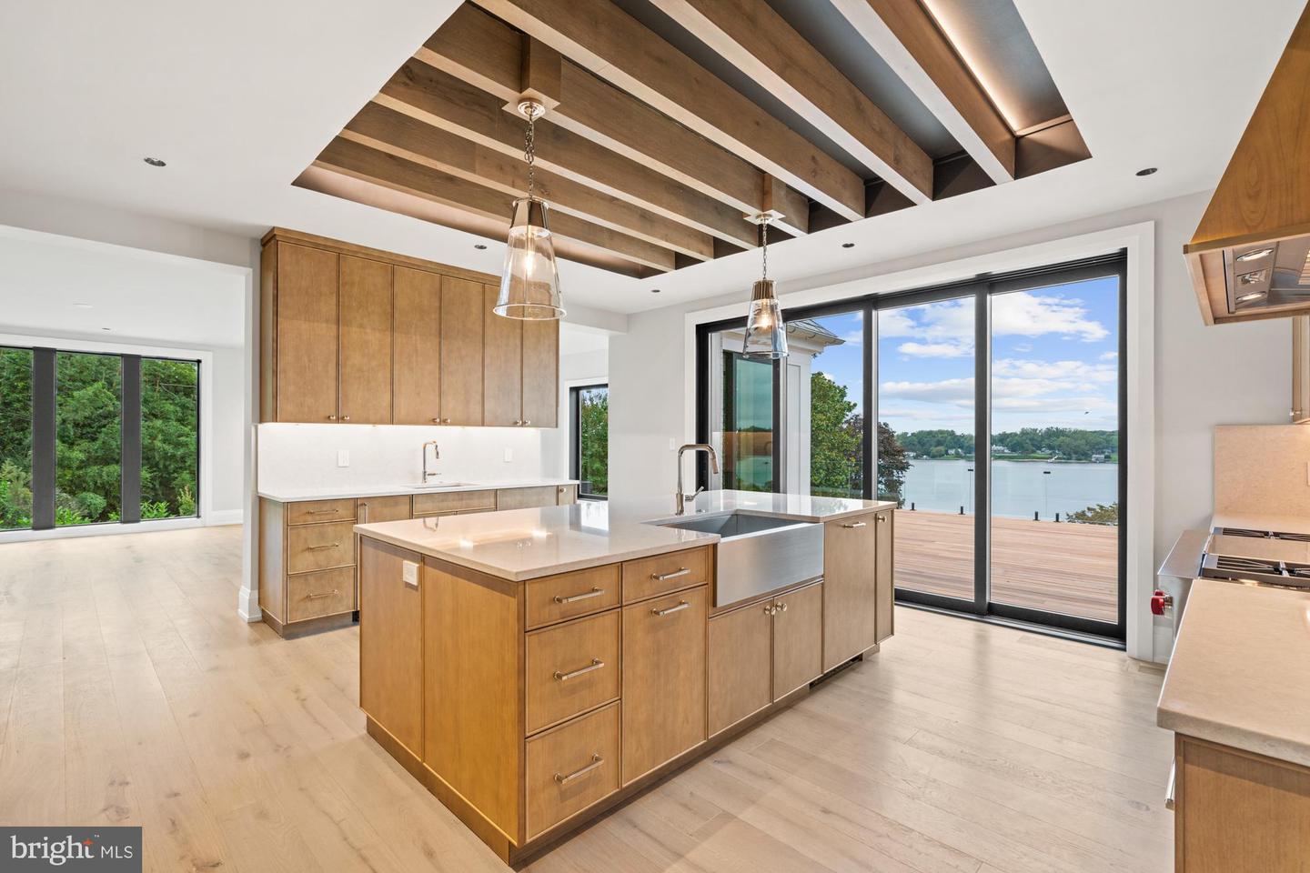 205 Winchester Beach Dr