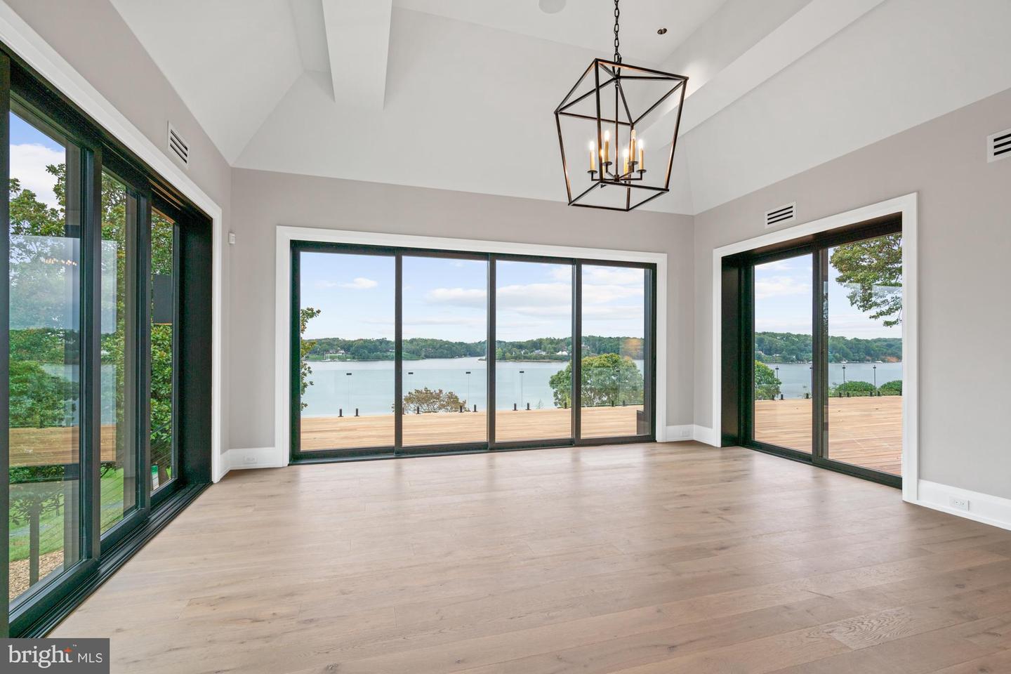 205 Winchester Beach Dr