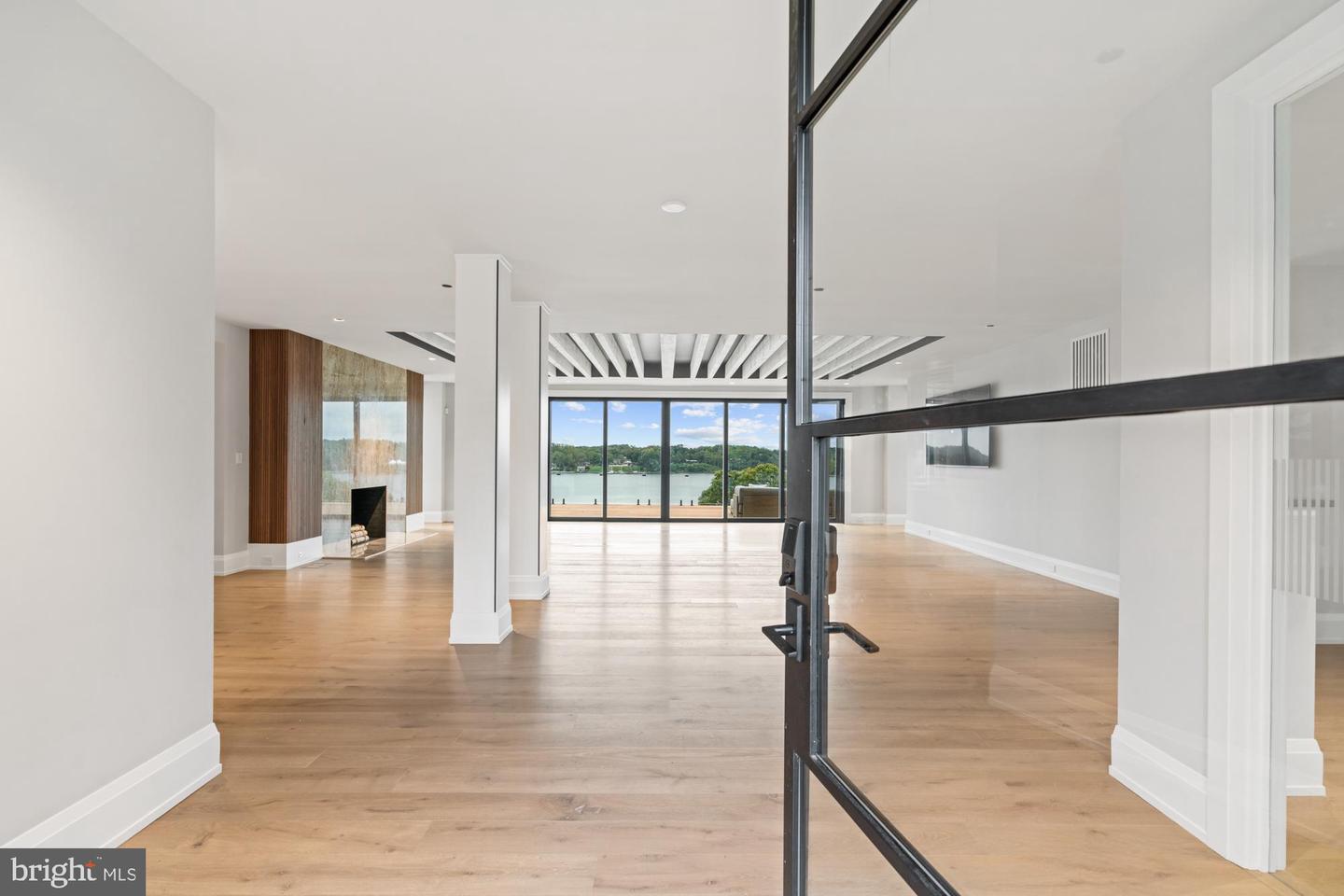 205 Winchester Beach Dr