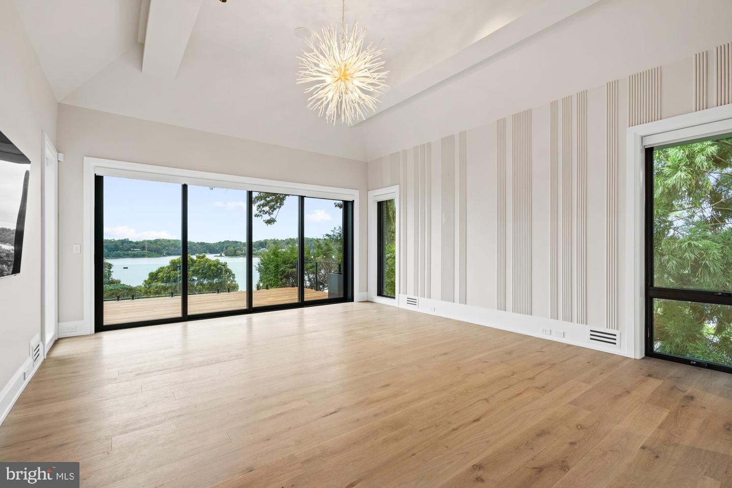 205 Winchester Beach Dr