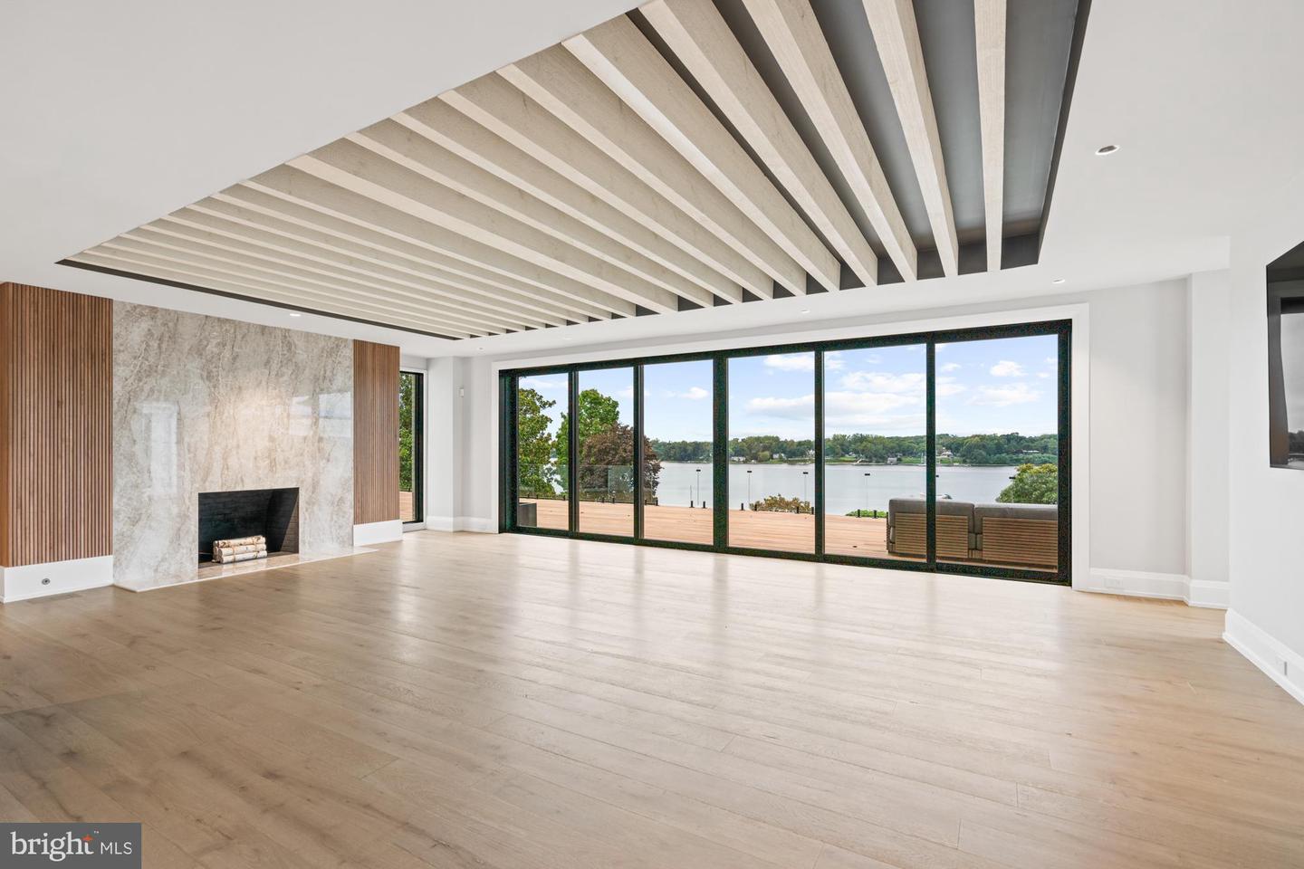 205 Winchester Beach Dr