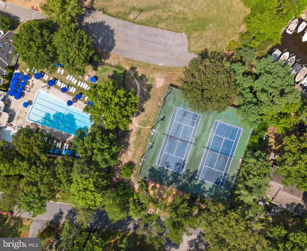 432 Maureen Ln
