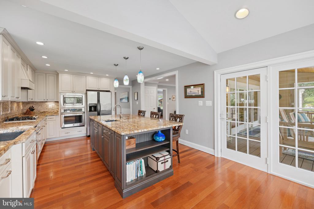 432 Maureen Ln