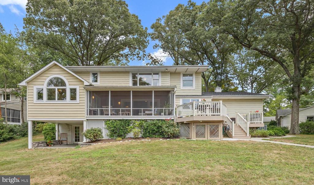 432 Maureen Ln