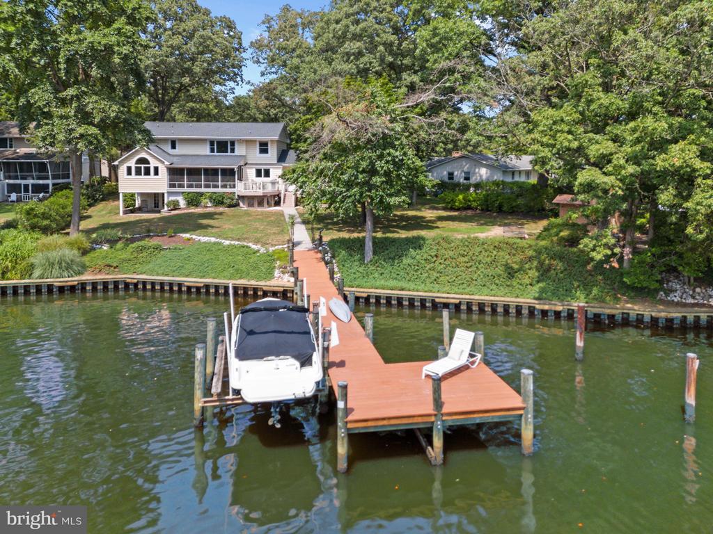 432 Maureen Ln