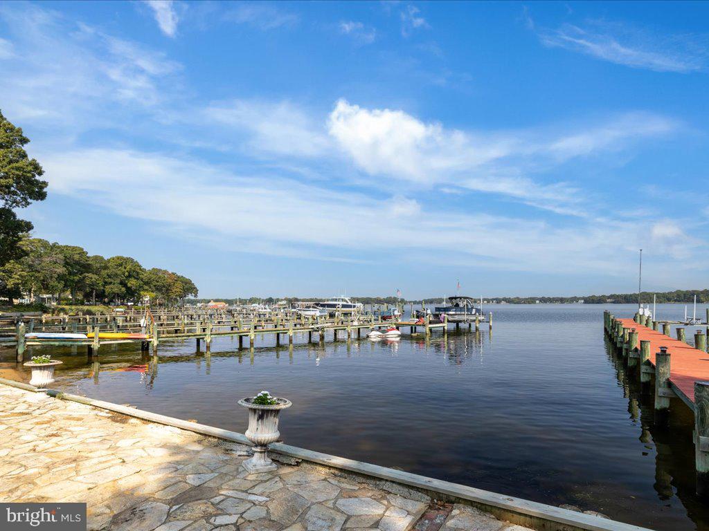 420 Beach Rd