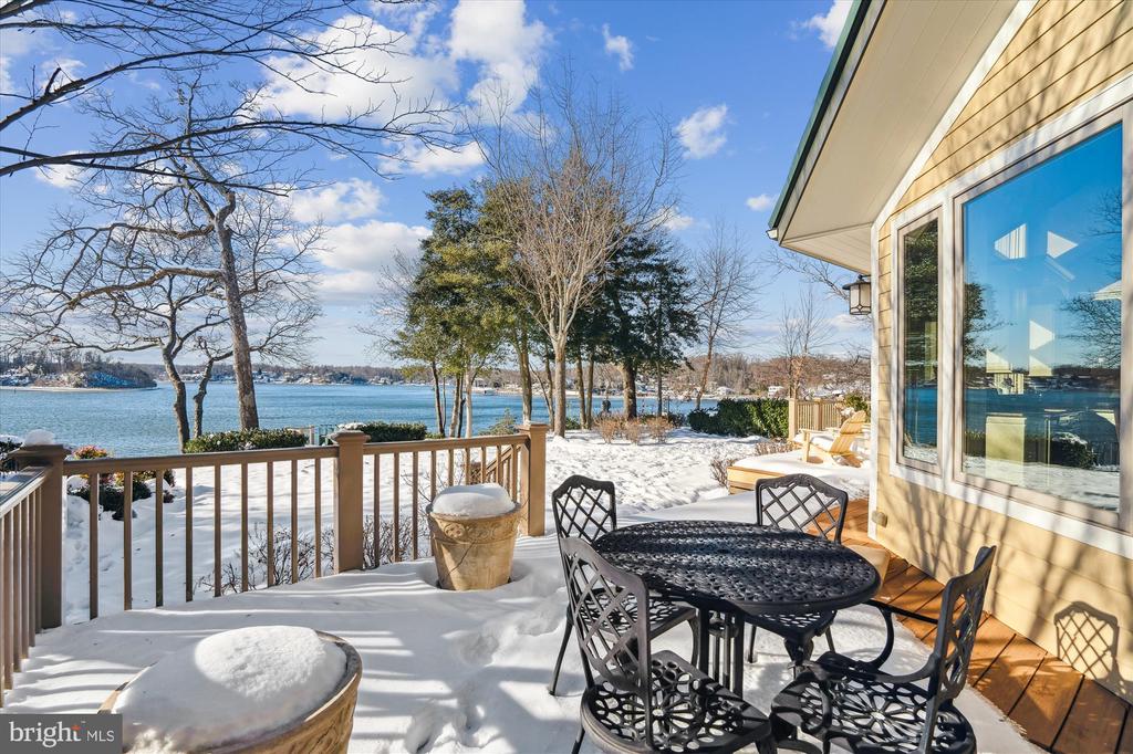 255 Long Point Rd