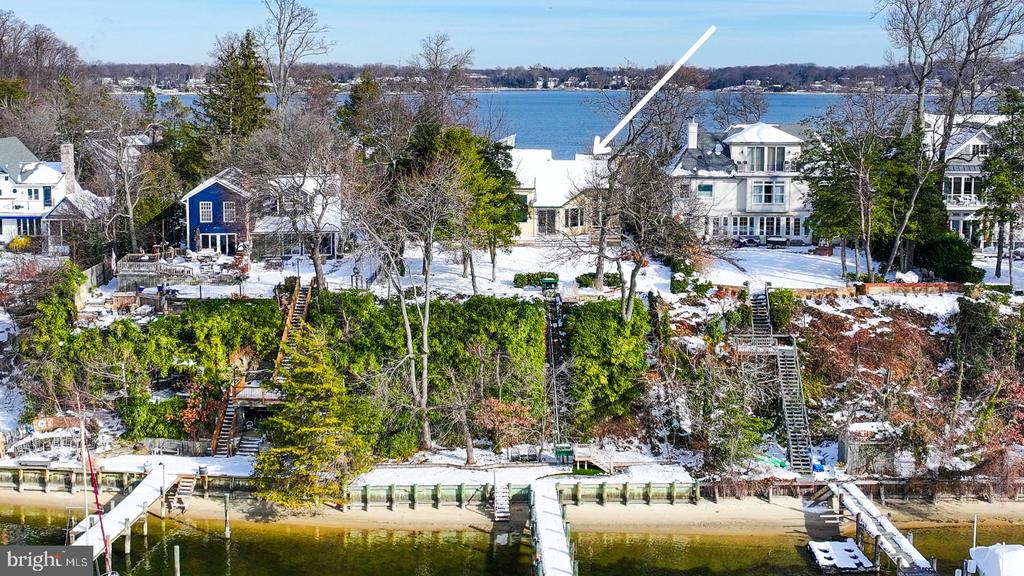 255 Long Point Rd