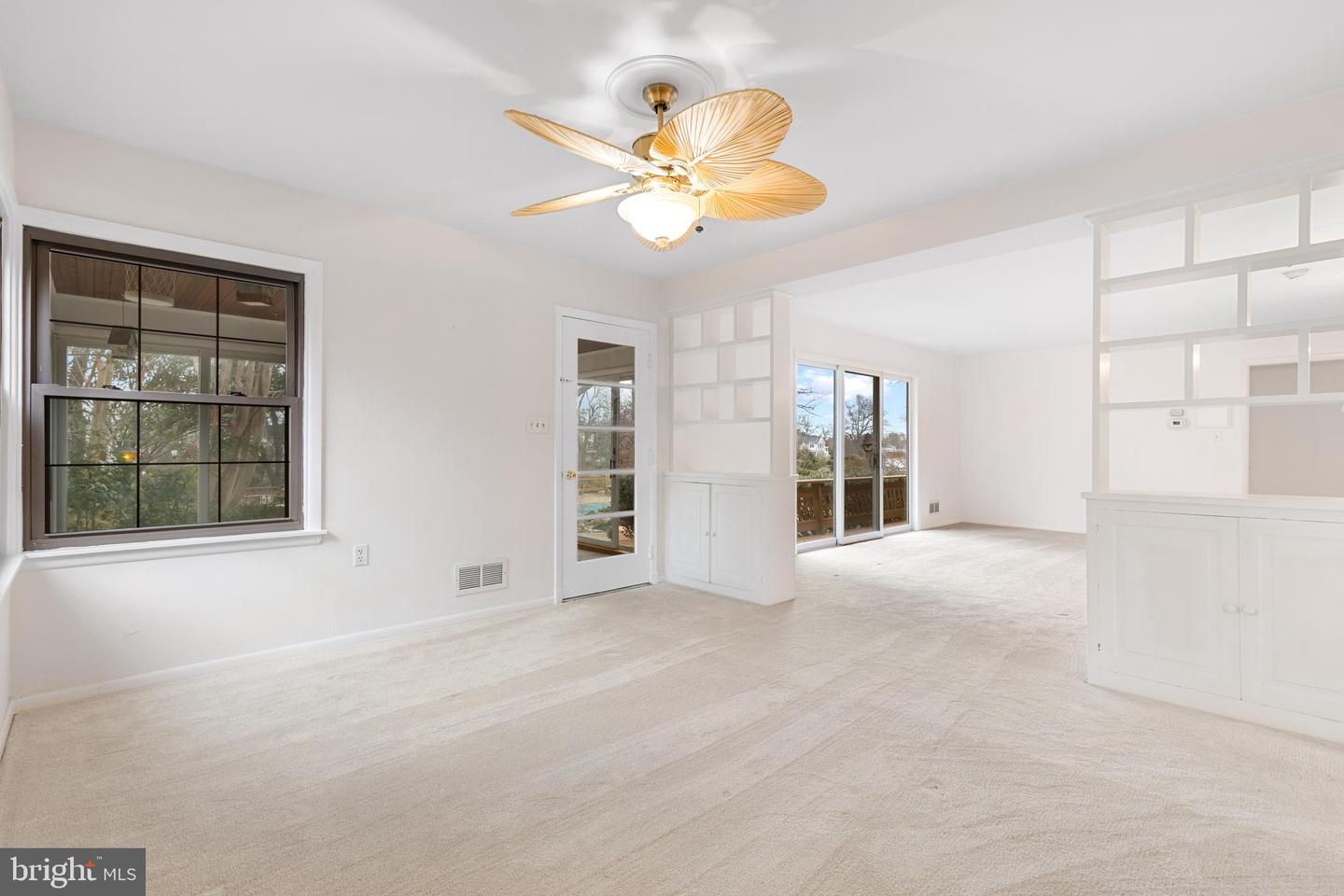 105 Spa Dr