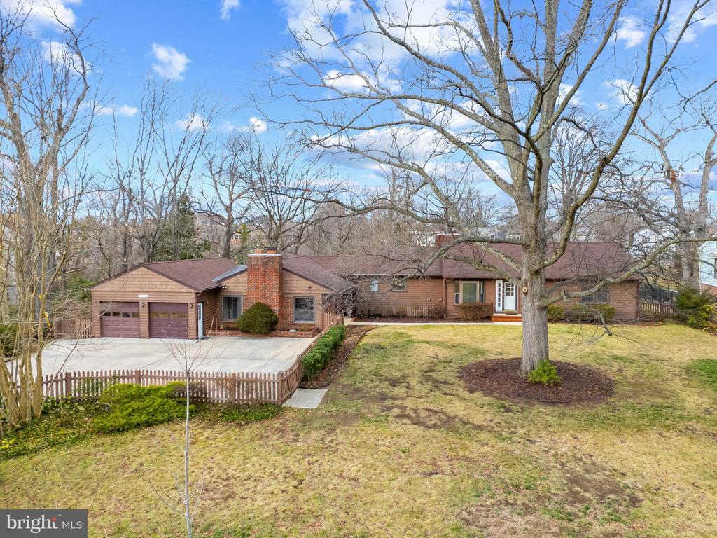 105 Spa Dr