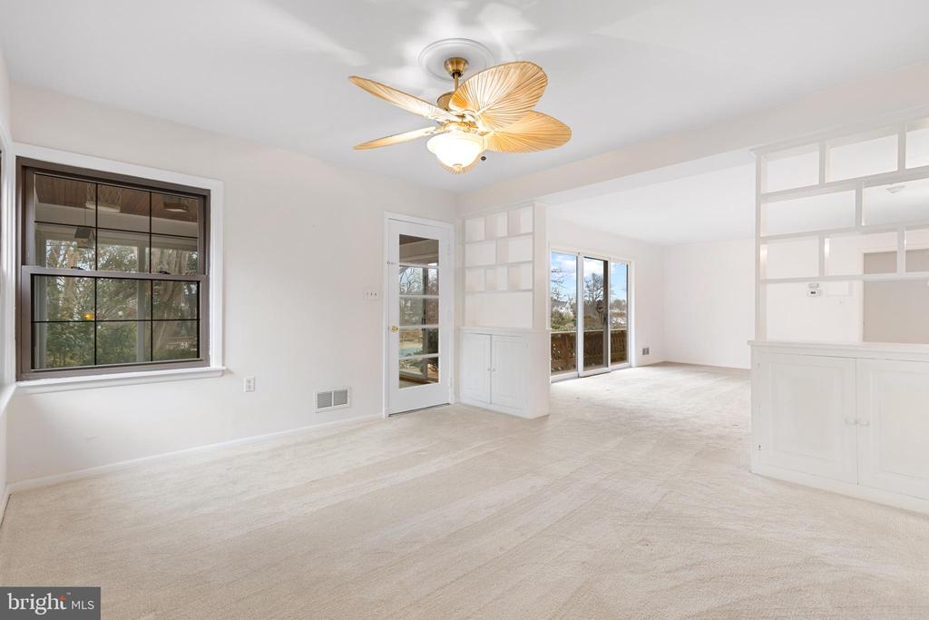 105 Spa Dr