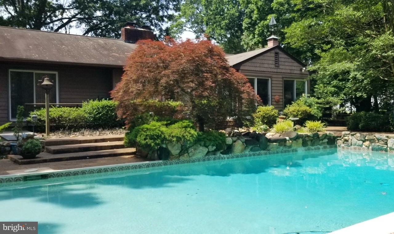 105 Spa Dr