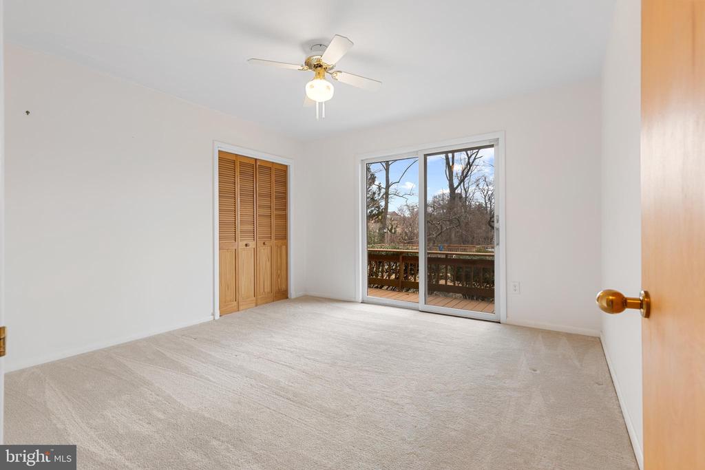 105 Spa Dr