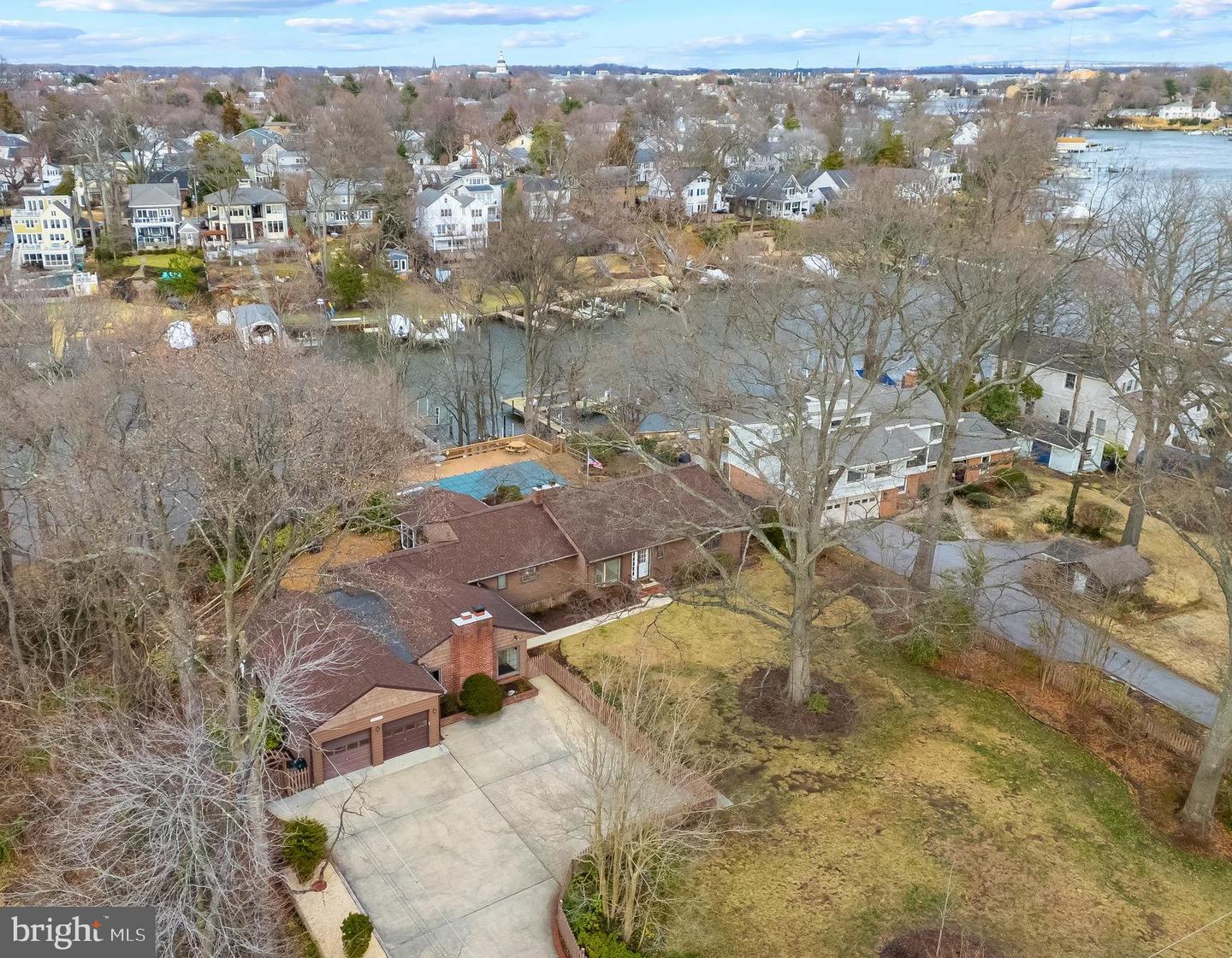 105 Spa Dr