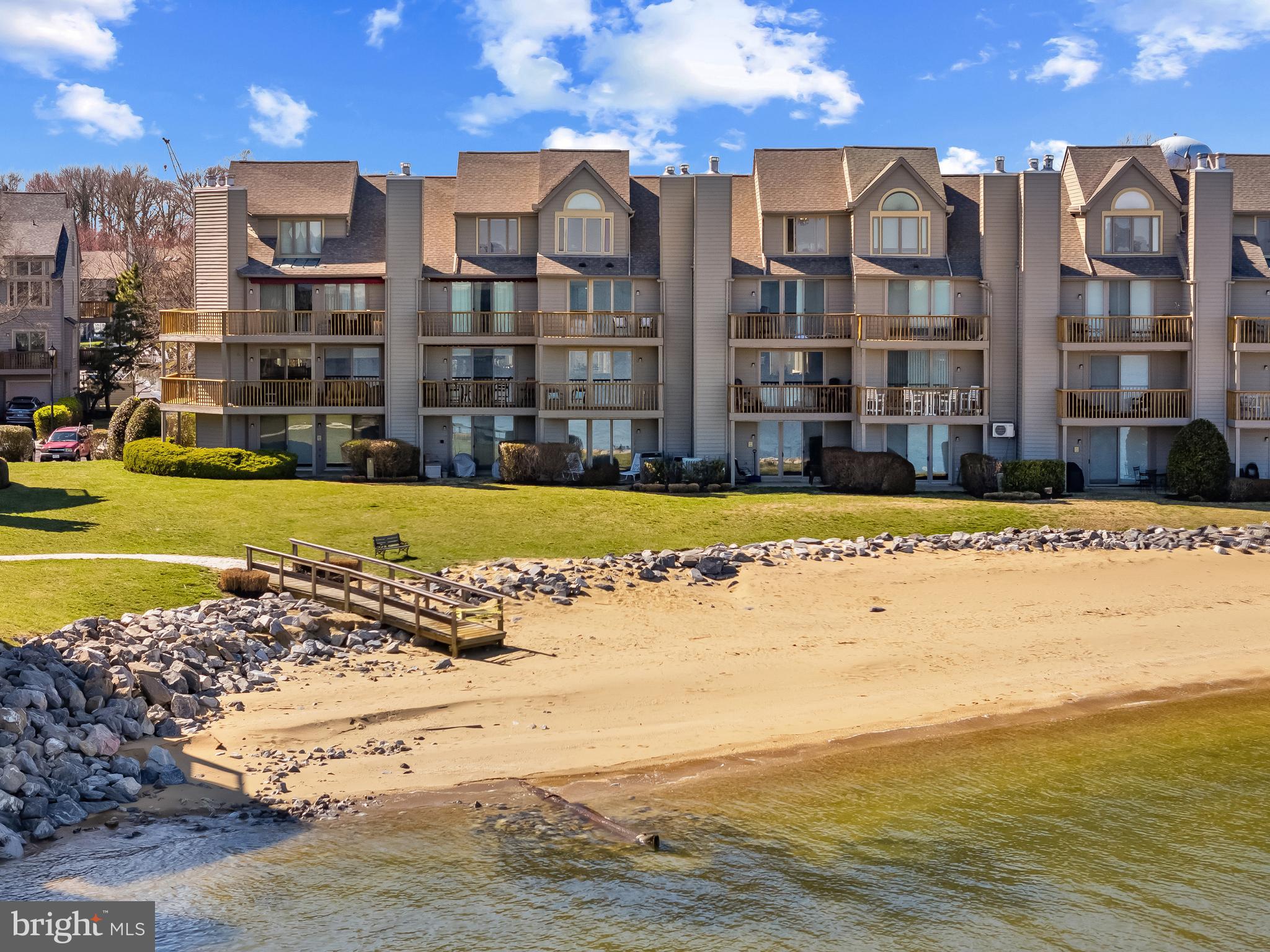 2175 Chesapeake Harbour Dr