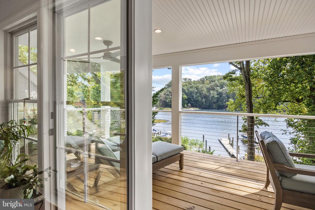 327 Riverview Trl
