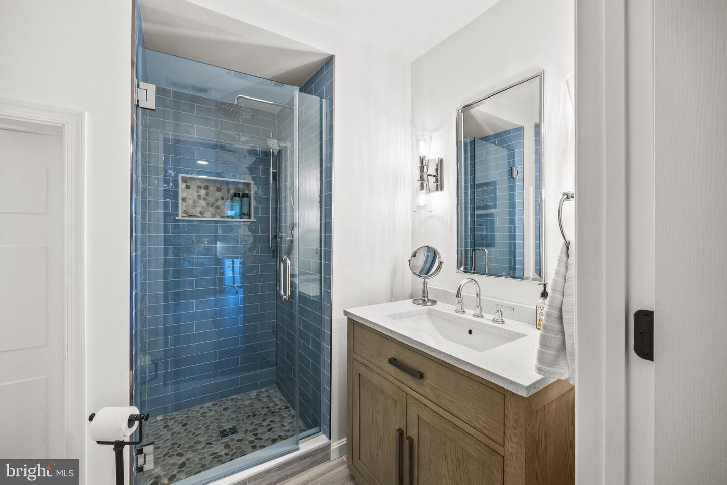 327 Riverview Trl