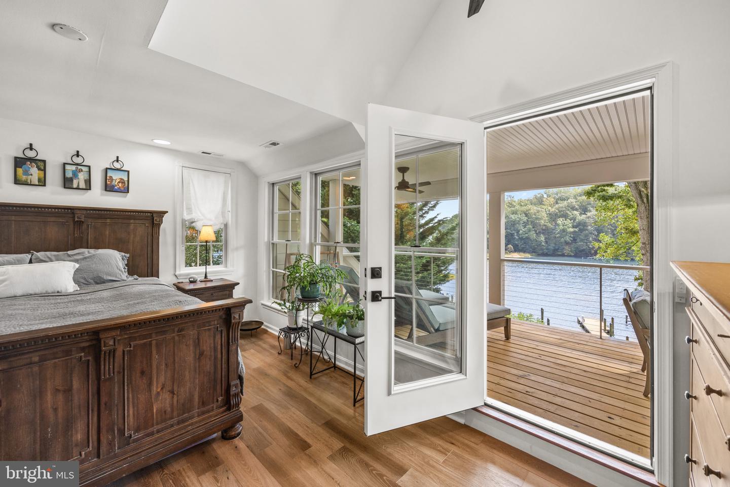 327 Riverview Trl