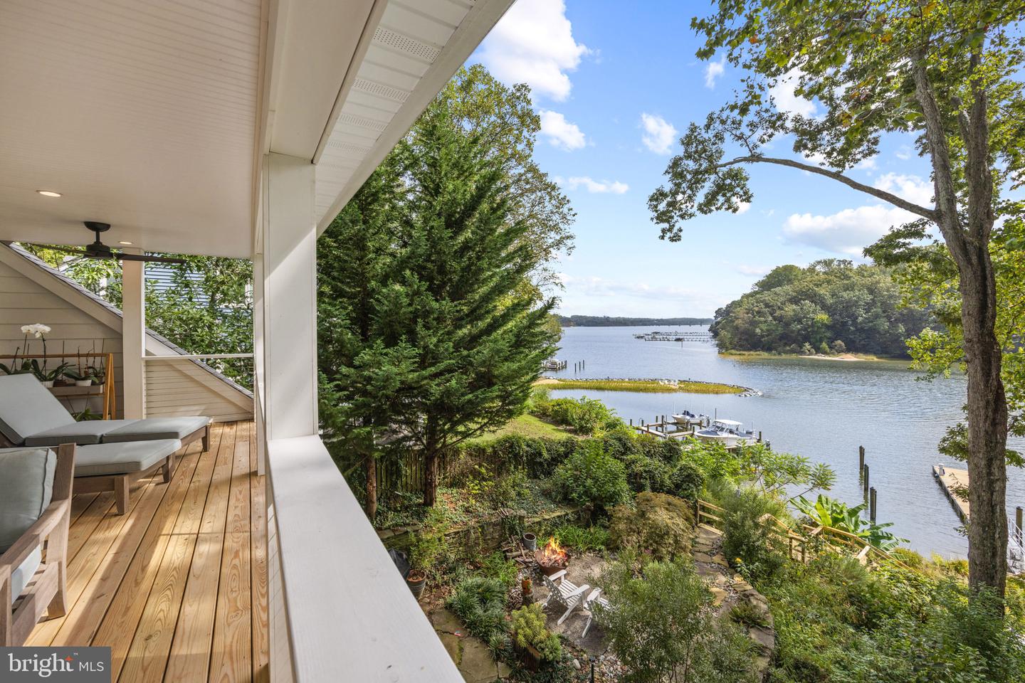 327 Riverview Trl
