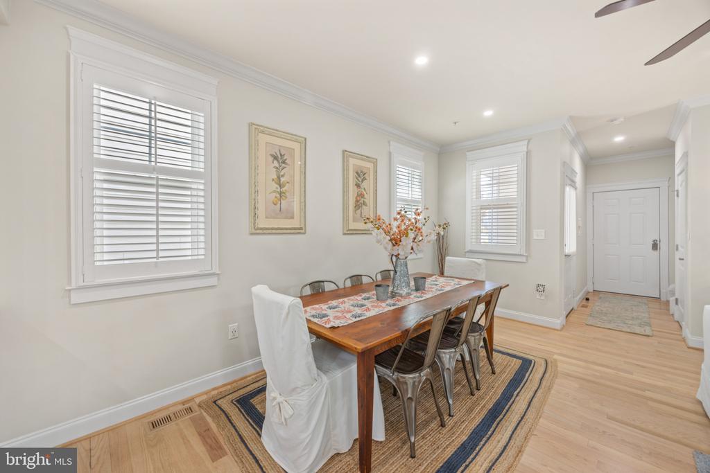 822 Bay Ridge Ave