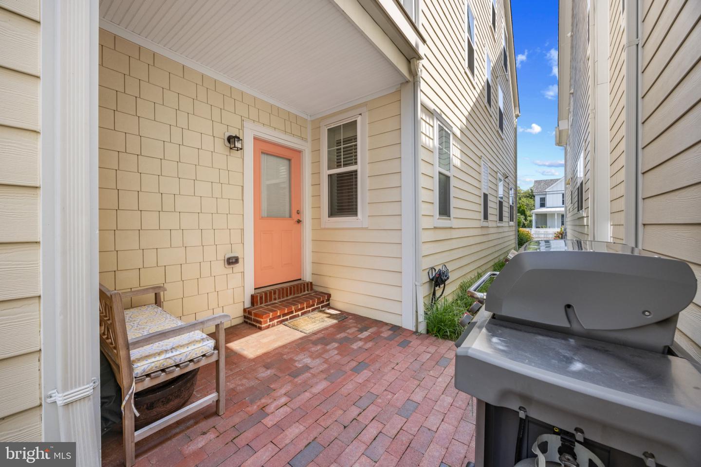 822 Bay Ridge Ave