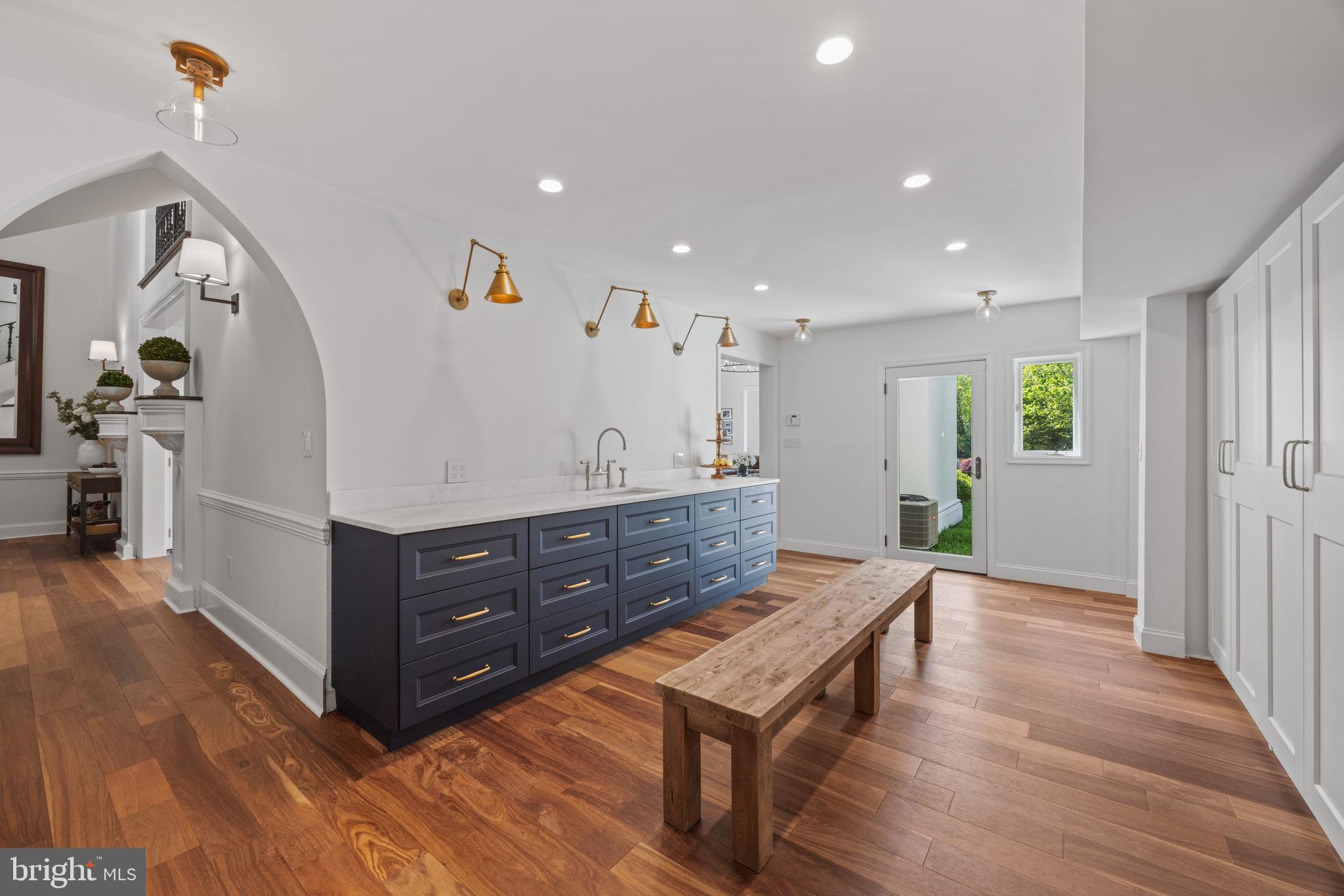 1524 Cedar Lane Farm Rd