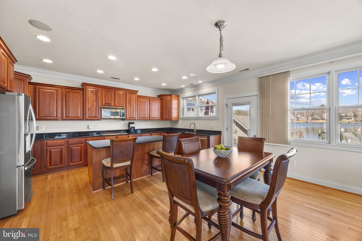 1256 Washington Dr