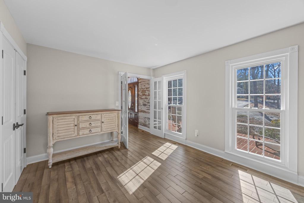 415 Edgewater Rd