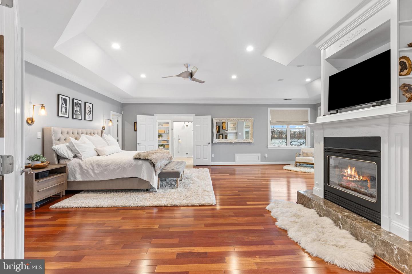 1291 Hollywood Ave