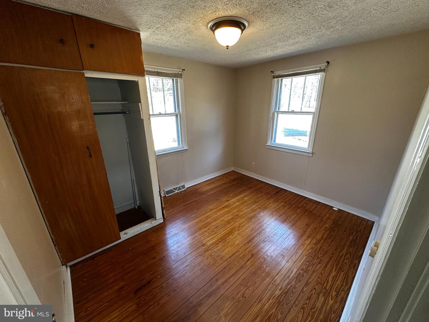 106 Donaldson Ave