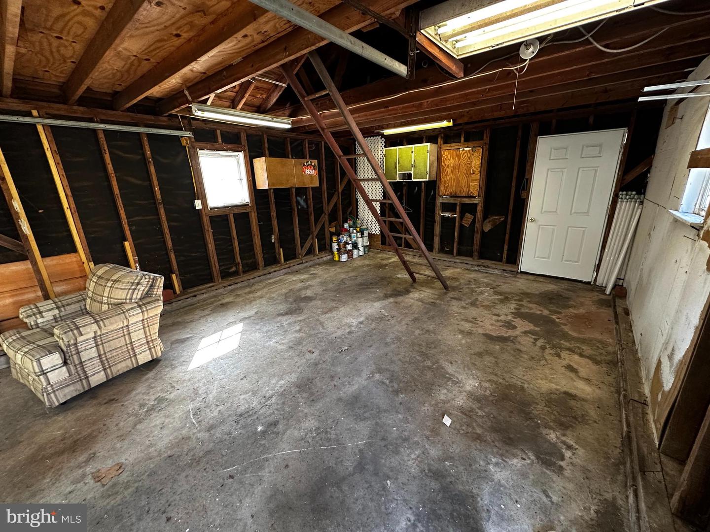 106 Donaldson Ave