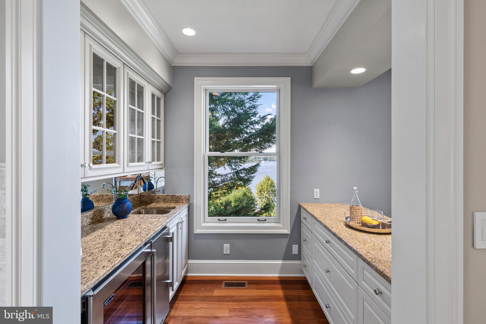 SEVERN RIVER WATERFRONT | 1900 CARROLLTON ROAD