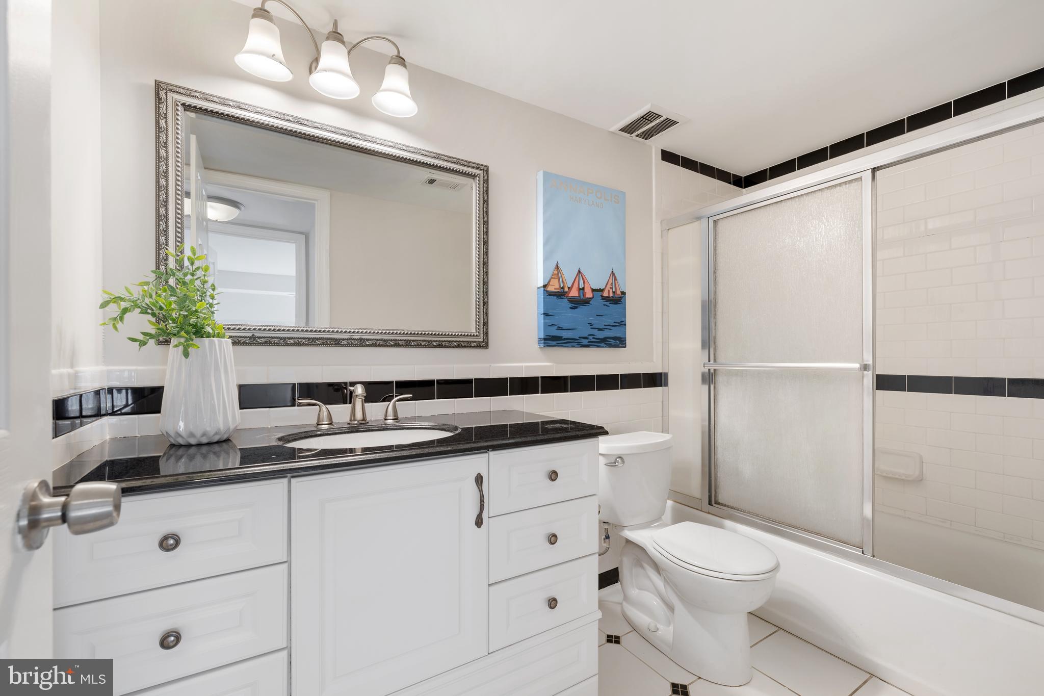 795-F Fairview Ave #F