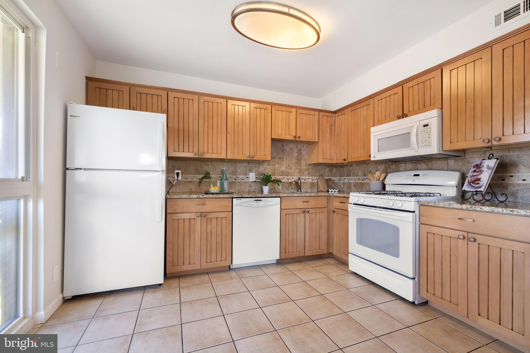 795-F Fairview Ave #F