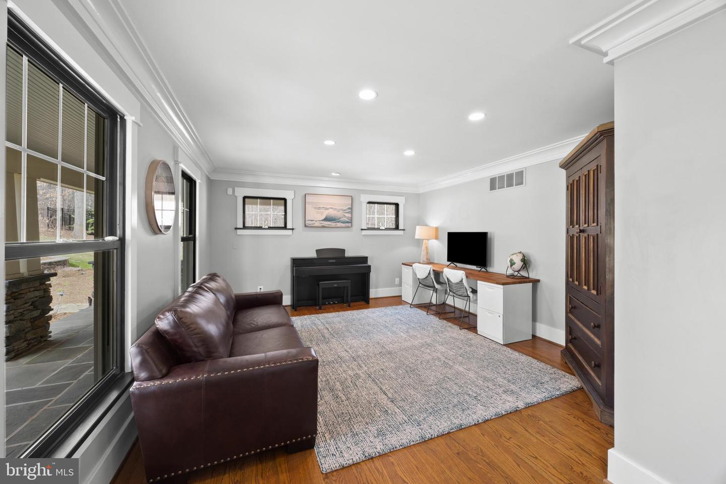 1709 Angelina Ct