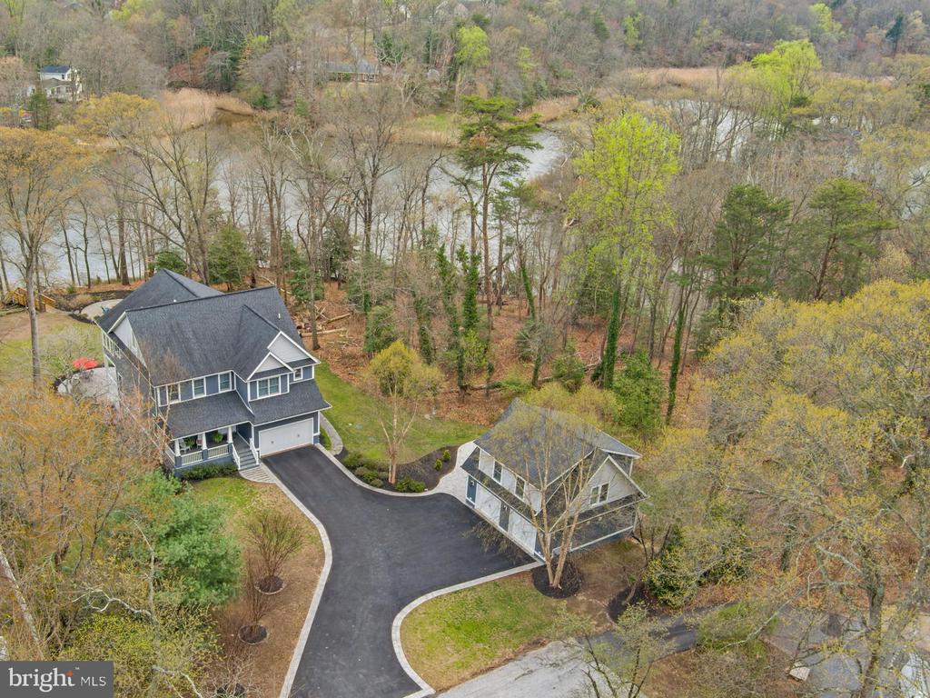 963 Phillips Dr