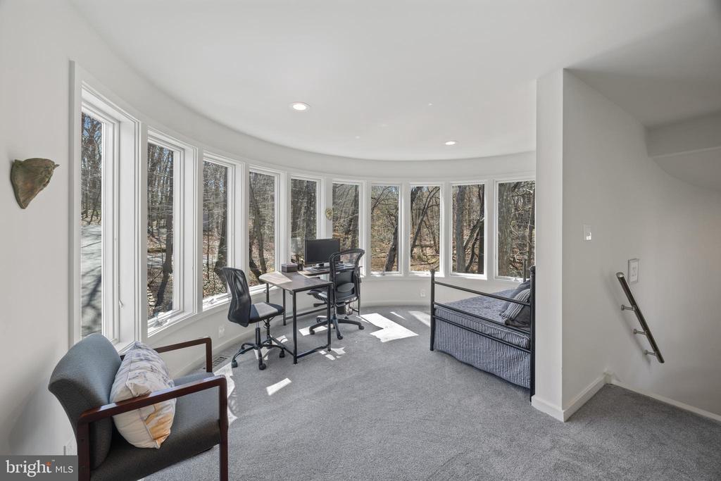 378 Forest Beach Rd