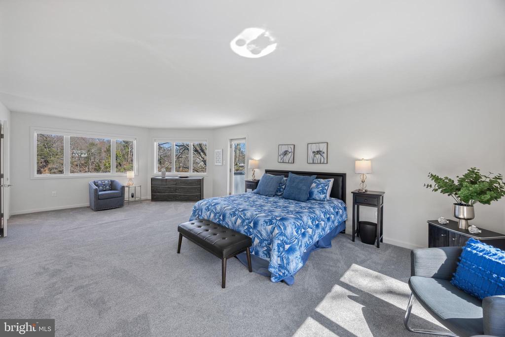378 Forest Beach Rd