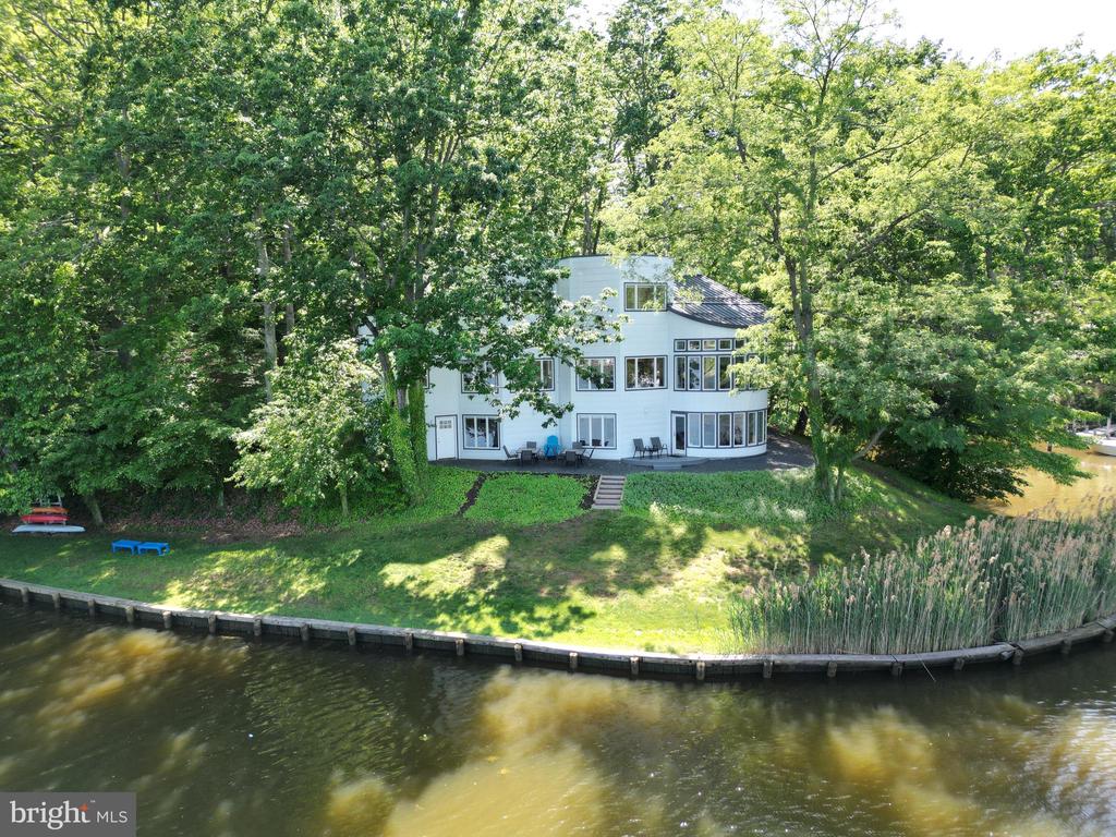 378 Forest Beach Rd